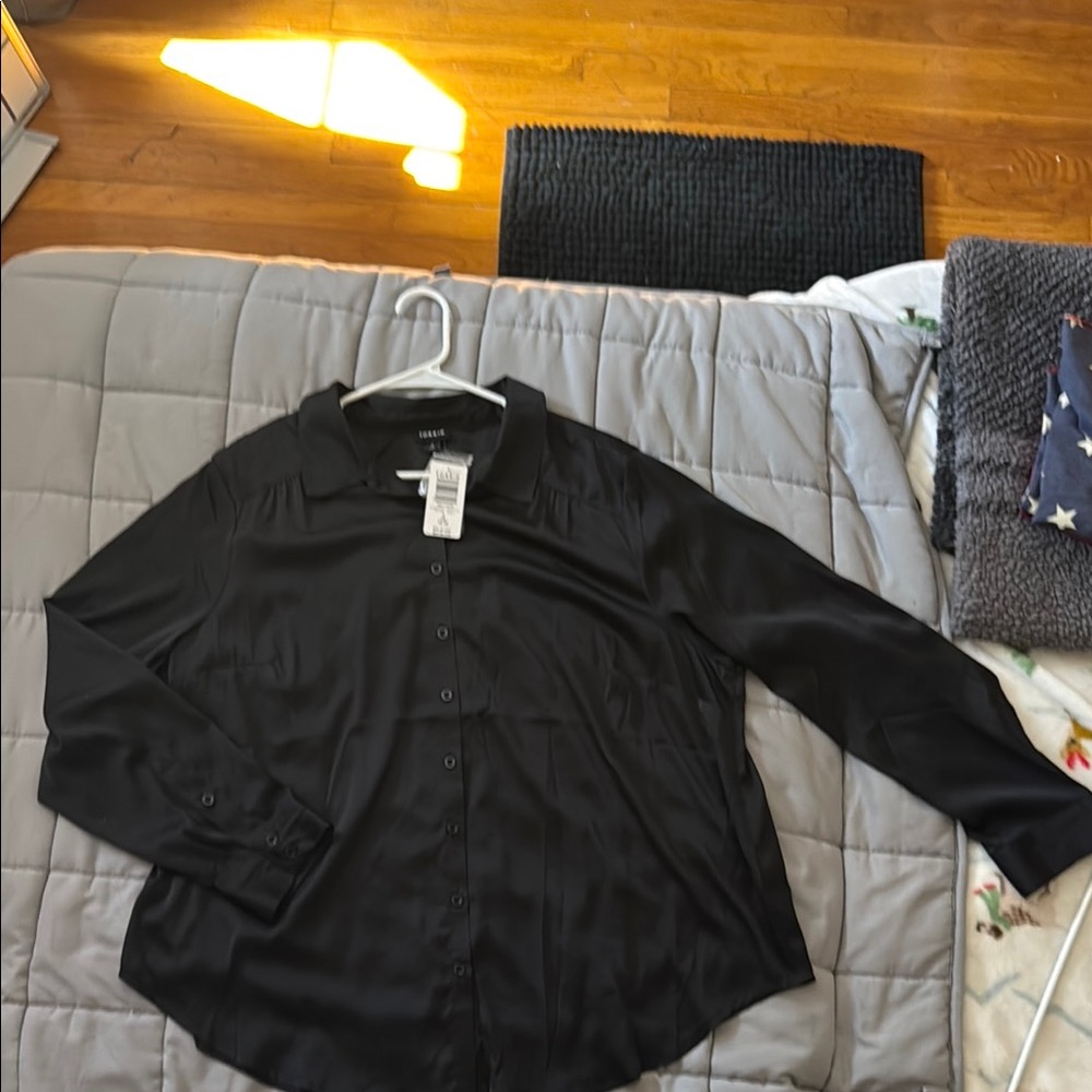 Women’s Torrid Black Shirt